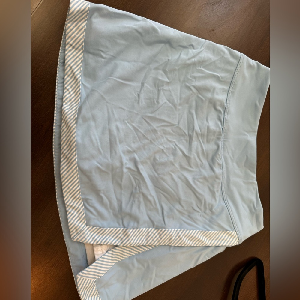 Southern tide xs athletic skirt